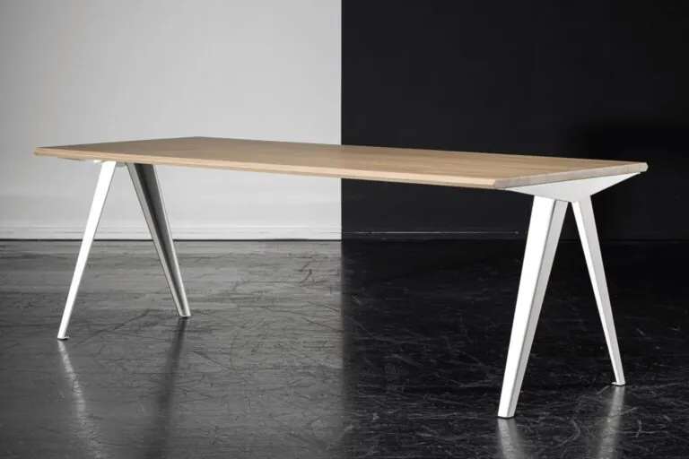 Seuren Mini Skirt eetkamertafel