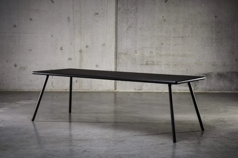 Seuren Burgerij eetkamertafel