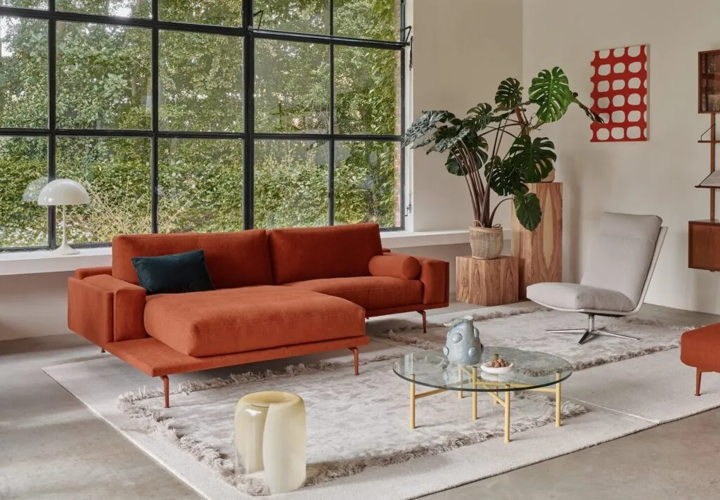Complete zithoek met Leolux Bellice hoekbank, inclusief chaise-longue en modulaire elementen