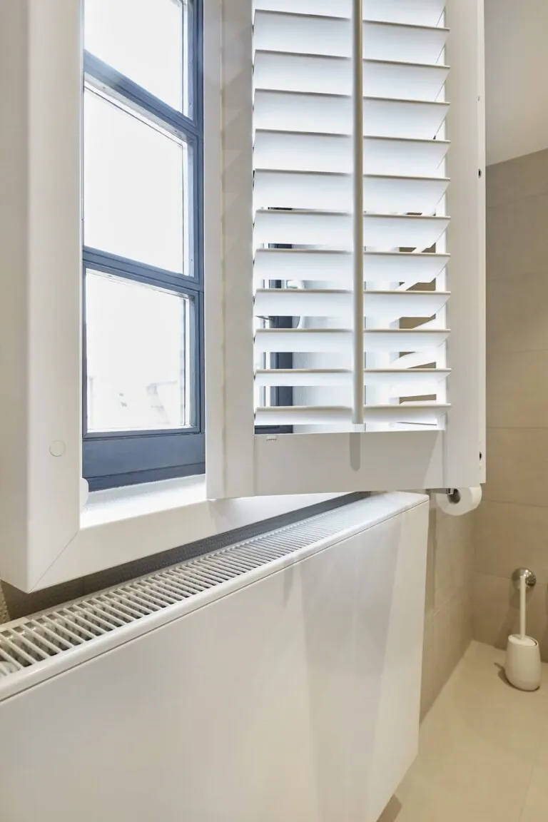 Jasno Aqualine shutters