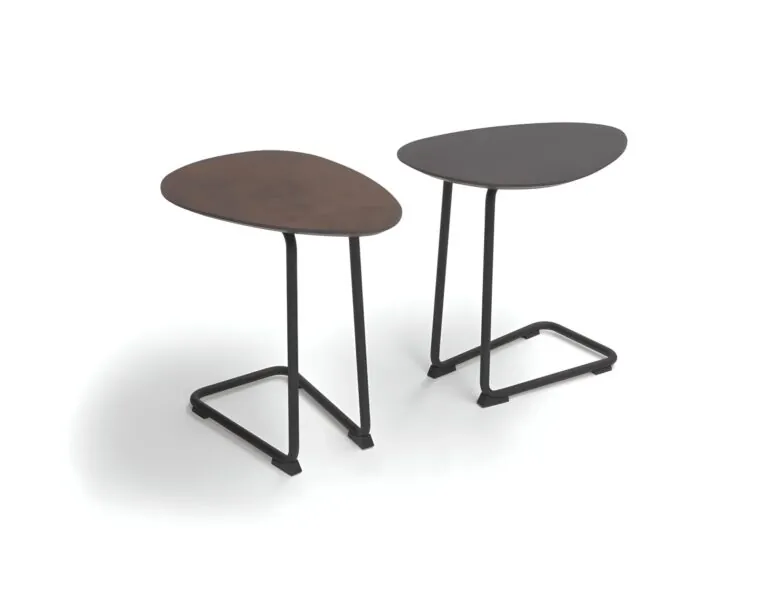 Bree's New World Twinny Banktafel