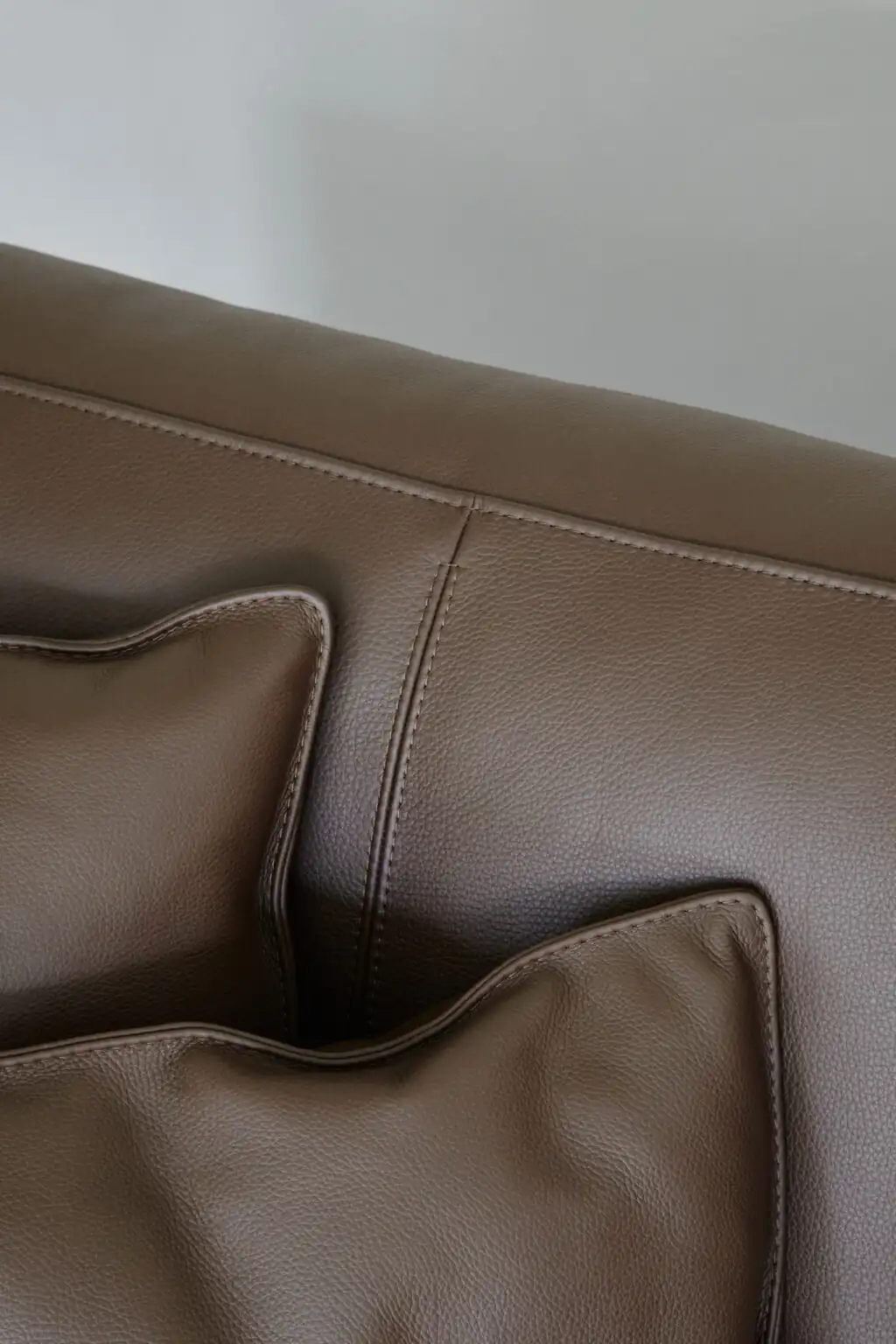 leolux_bellice_leather_brown_0002